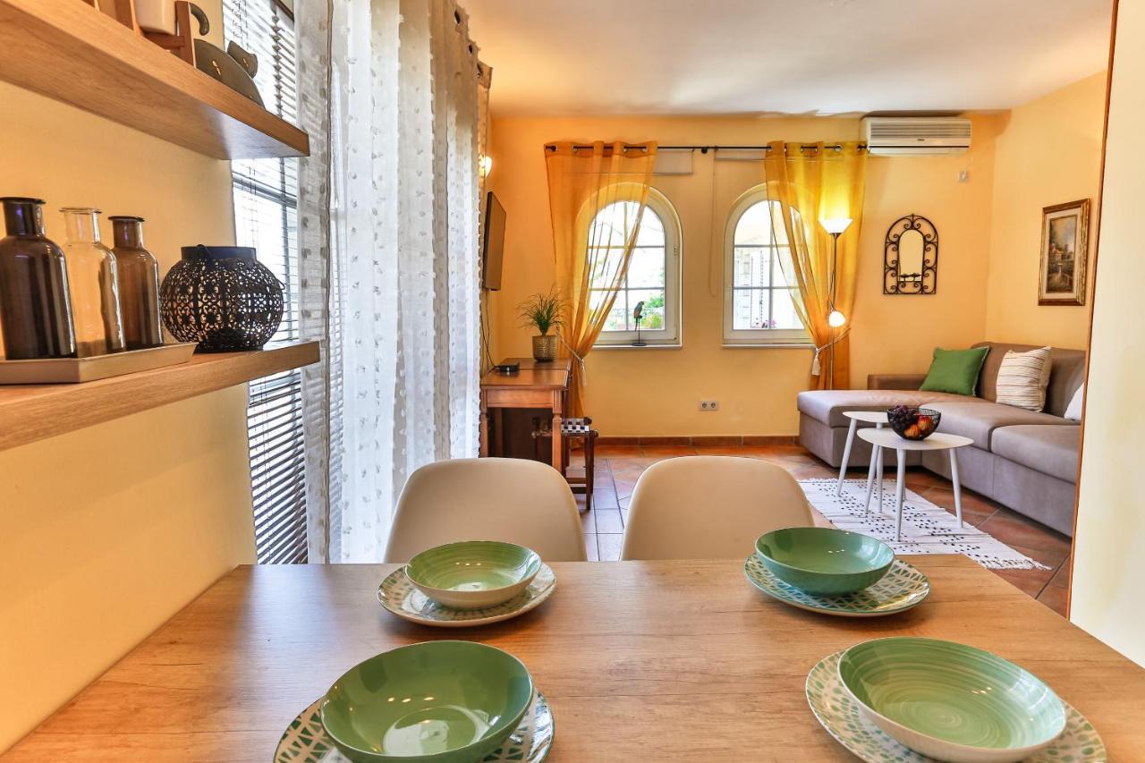 Damonte - Apartments And Rooms Μπούντβα Εξωτερικό φωτογραφία