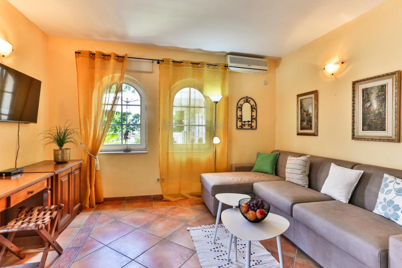 Damonte - Apartments And Rooms Μπούντβα Εξωτερικό φωτογραφία