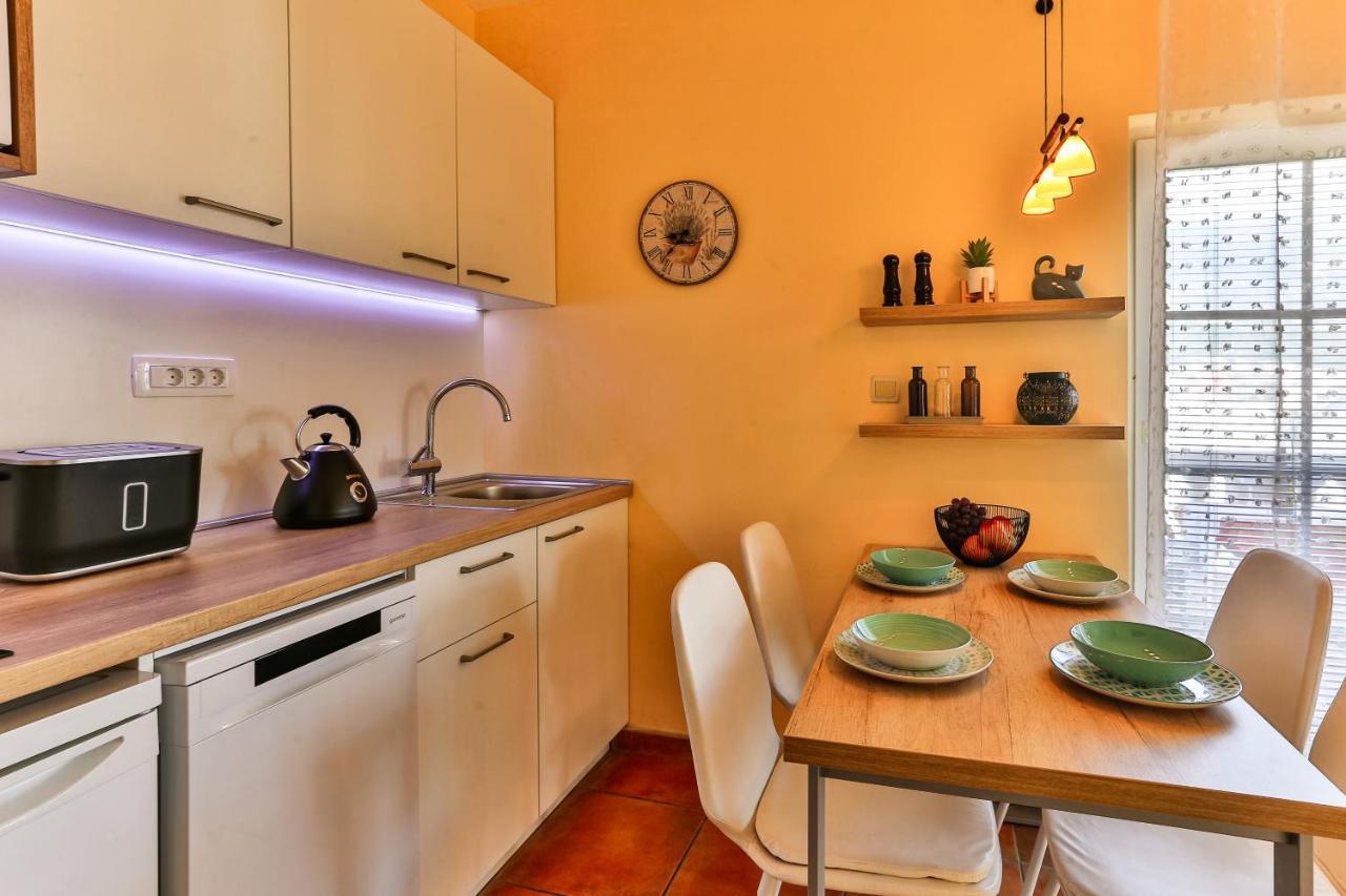 Damonte - Apartments And Rooms Μπούντβα Εξωτερικό φωτογραφία